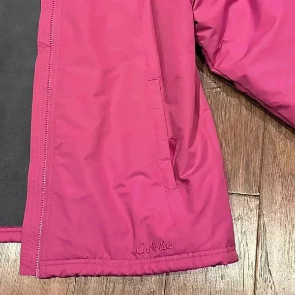 Large Cabela’s Pink Jacket with Gray Liner - Picture 5 of 11